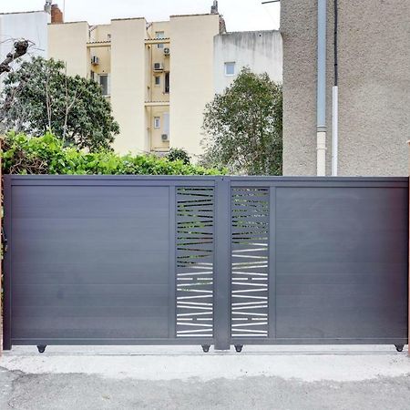 L'Amandine ,45 M2 Terrasse Et Garage Centre Ville Saint-Raphael  Bagian luar foto