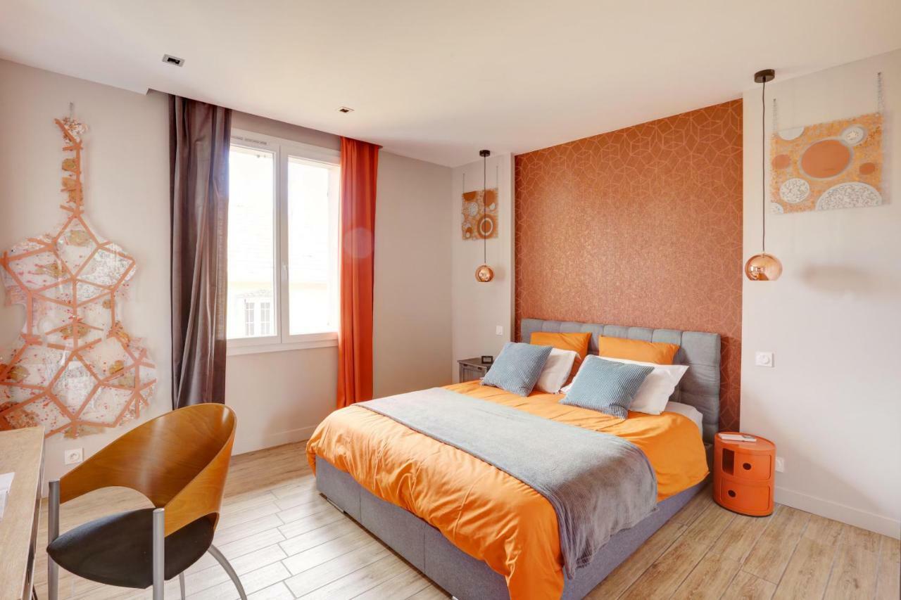 L'Amandine ,45 M2 Terrasse Et Garage Centre Ville Saint-Raphael  Bagian luar foto